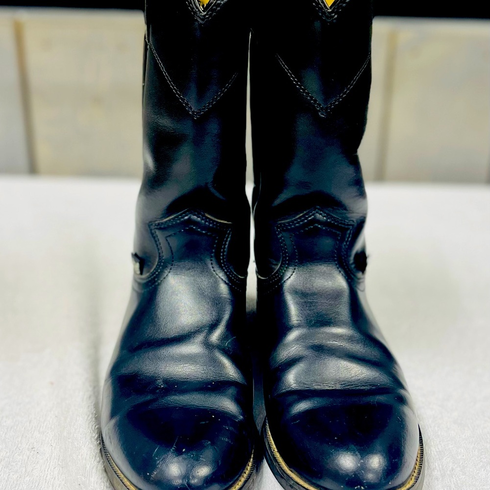 Justin Boots Size 8.5